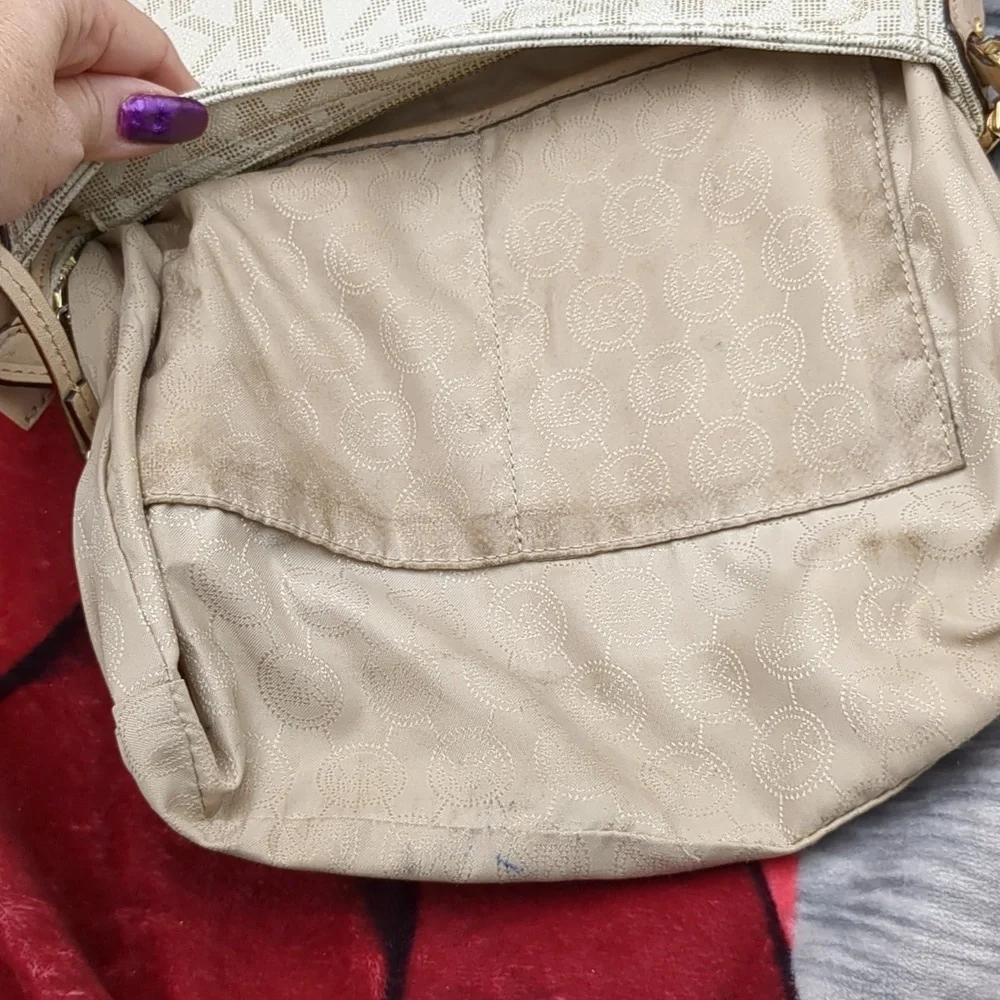 Michael kors crossbody